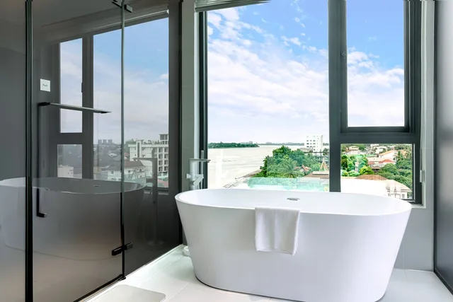 غرفة ديلوكس ركنية بسرير كينج بإطلالة، One Riviera Hotel and Residences 4/6