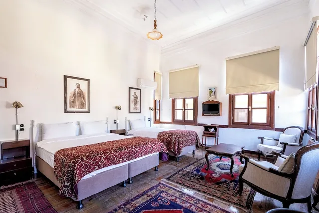 جناح عائلي بسريرين منفصلين وسريرين كوين، Atelya Art Hotel 5/9