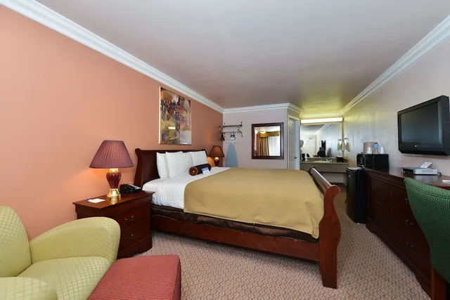 غرفة ديلوكس بسرير كينج، Americas Best Value Inn And Suites San Francisco Airport North 2/5
