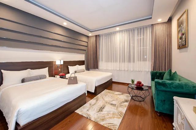 Vip, Suite, 3 Double Beds, City View، Adora Hotel 2/2