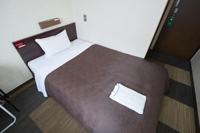 غرفة صغيرة بسرير مزدوج للمدخنين، HOTEL SELECT INN TSUYAMA 1/3