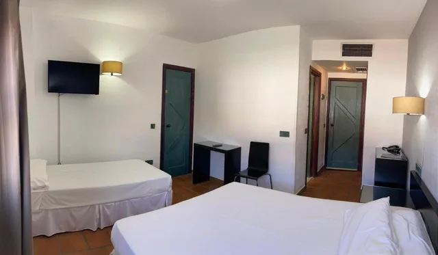 غرفة بسرير مزدوج، Hotel Almagro 1/2