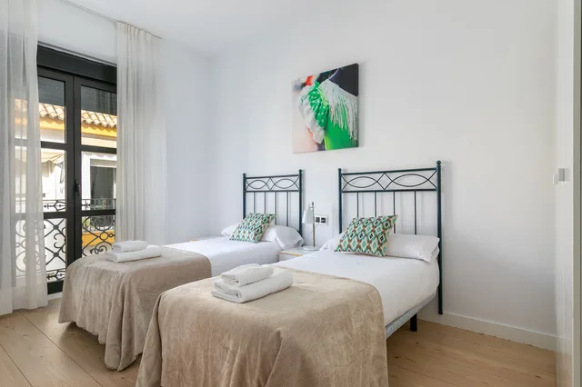 4 Bedrooms, Penthouse, Terrace, Holiday Rentals Tempa Museo 2/5