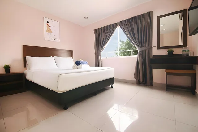Standard, Twin Beds, Sun Inns Hotel Bestari Jaya 1/2