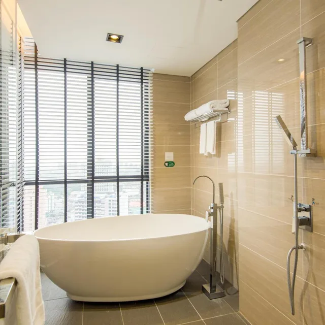 Heritage, Executive, King Bed, with View, Balcony, Bathtub, The Pines Melaka 9/9