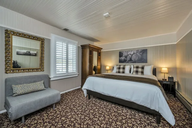 Multiple Bedrooms, House, Futon Bed, 6 King Beds, 2 Queen Beds, Sofa، Calistoga Wine Way Inn 1/5