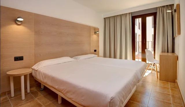 شقة بسريرين منفصلين بشرفة بغرفة نوم واحدة مع أريكة، Protur Floriana Resort Aparthotel 1/4