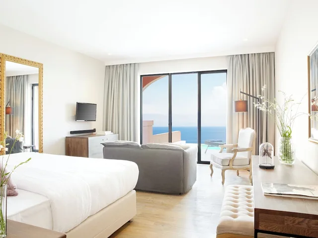 Junior Suite, Deluxe, Double Bed, Private Pool, Marbella Nido Adults Only Hotel 2/4
