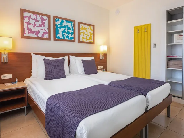 جناح بسريرين منفصلين مع أريكة، Barut B Suites 4/10