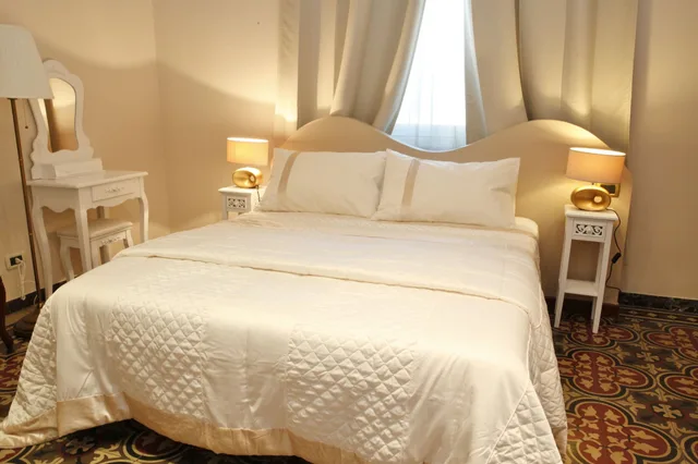 Room, Double Bed, Lucca Relais 6/10
