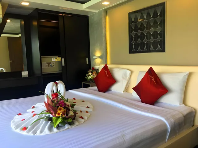 2 Bedrooms, Deluxe, Apartment, Queen Bed, Ocean Front, The Front Hotel And Apartment 1/1