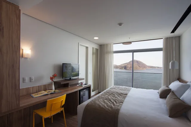 غرفة بريميوم بسرير كوين بإطلالة على البحر، H Niteroi Hotel 3/5