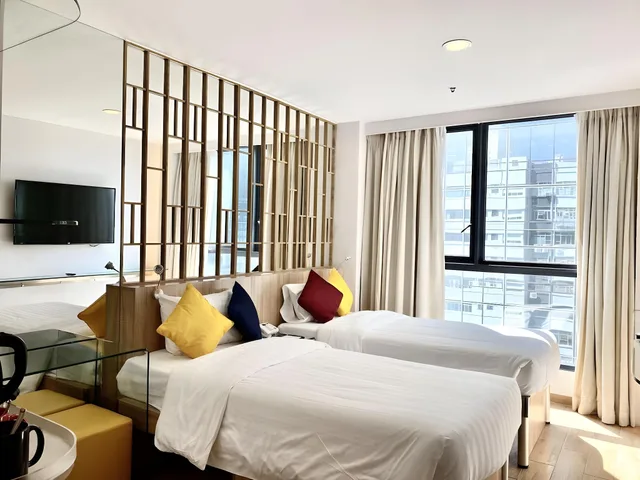 غرفة سوبيريور بسريرين منفصلين بإطلالة على المدينة، IW Hotel 2/3