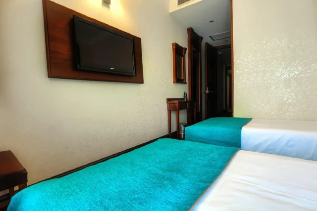 غرفة قياسية ثلاثية، Atik Palace Osmanbey 1/3