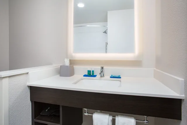 جناح بسريرين، HOLIDAY INN EXPRESS & SUITES RAPID CITY - RUSHMORE SOUTH 5/6