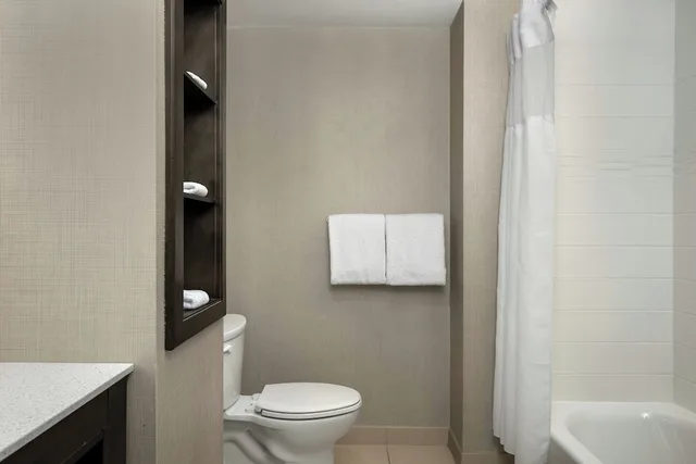 غرفة بسرير كينج، Residence Inn By Marriott Charlotte Northlake 5/7