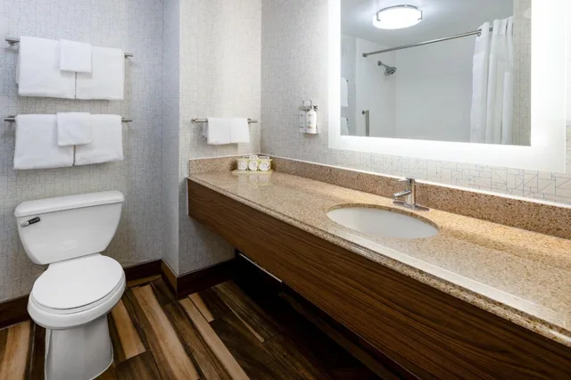 غرفة سوبيريور بسريرين كوين، Holiday Inn Express Suites Ft Washington Philadelphia 6/7