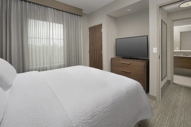 جناح بسرير كينج بغرفة نوم واحدة مع أريكة، Residence Inn Bend 1/4
