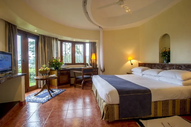 غرفة قياسية بسرير كينج، Arusha Serena Hotel Resort Spa 1/5
