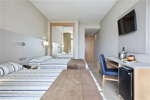غرفة ثلاثية، Best Cambrils Hotel 1/2