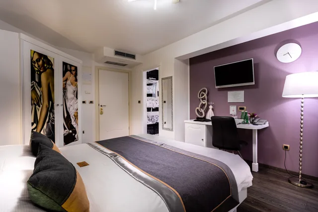 غرفة بسرير مزدوج بإطلالة على البحر بشرفة، Heritage Hotel Forza 8/10