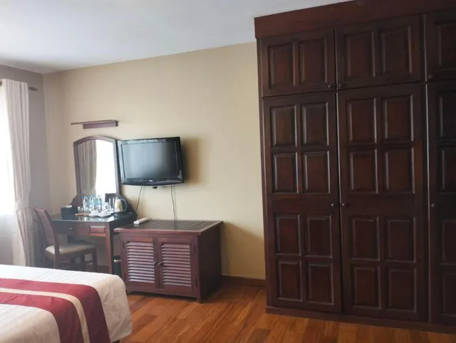 غرفة قياسية بسرير كينج وسرير كوين، Lux Riverside Hotel & Apartment 3/5