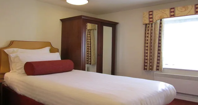 غرفة قياسية مفردة، Windmill Village Hotel, Golf Club Spa, BWSC 2/3