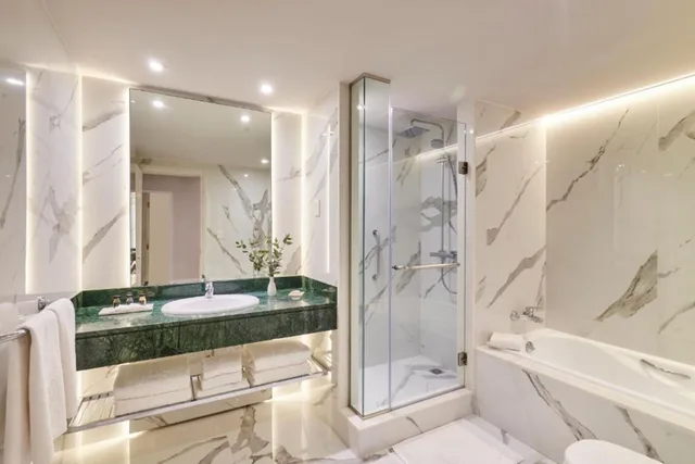 غرفة ديلوكس بسرير كوين، Hotel Emperador Buenos Aires 3/3