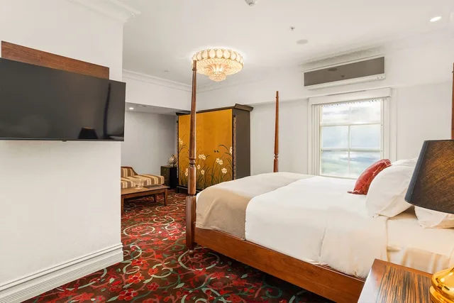 جناح جونيور بسرير كينج، The Terrace Hotel 1/2