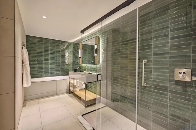 غرفة بريميوم بسريرين منفصلين، Hyatt Regency London Olympia 4/4