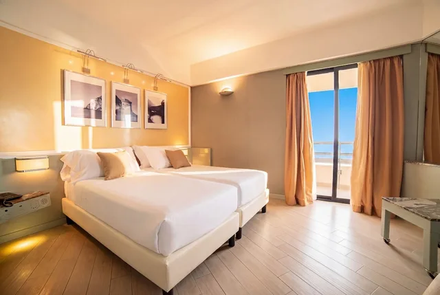 غرفة كلاسيكية بسريرين منفصلين بإطلالة على البحر، Circeo Park Hotel 5/10