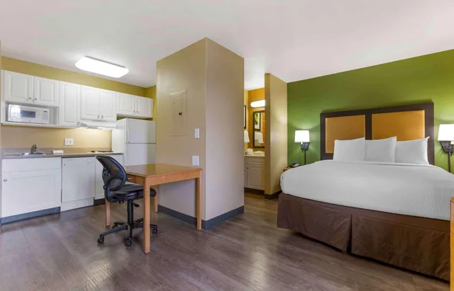 استوديو ديلوكس بسرير كوين، Extended Stay America Suites Phoenix - Scottsdale 1/10