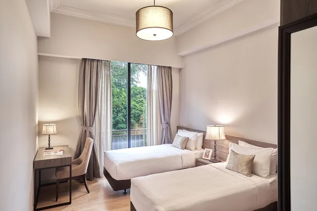 جناح بسرير كينج وسرير فردي وسرير كوين بـ3 غرف نوم، Adina Serviced Apartments Singapore Orchard (Ex-Regency House) 1/10