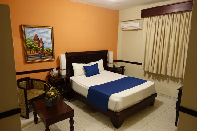 غرفة سوبيريور تنفيذية بسرير كوين، Hotel Platino 3/10