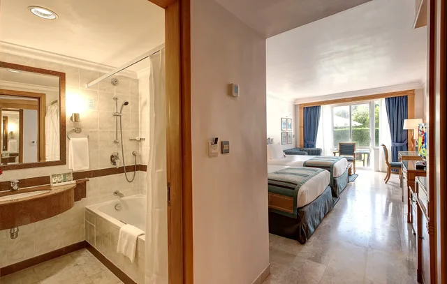غرفة قياسية بسريرين منفصلين، Crowne Plaza Resort Salalah 4/5