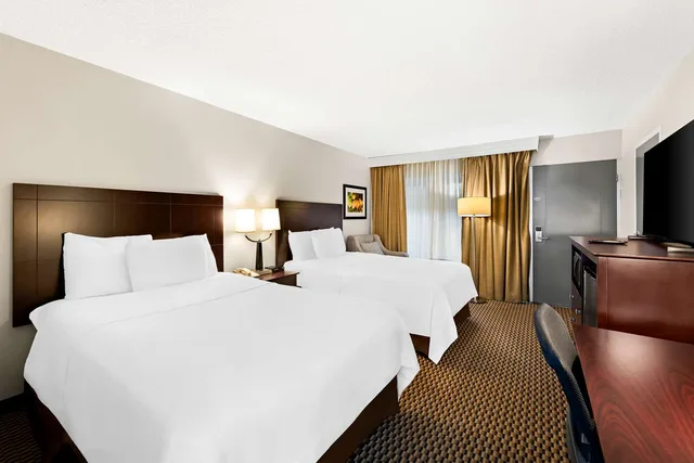 Room, 2 Double Beds, Pet Friendly, Best Western State Fair Inn 2/4