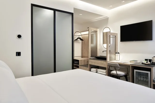 غرفة قياسية بسريرين منفصلين، NLH Monastiraki | Neighborhood Lifestyle Hotels 4/8