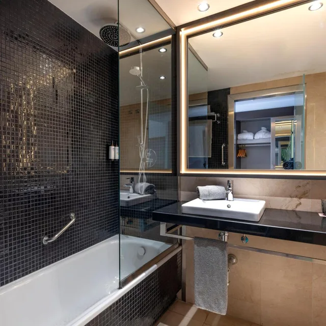 غرفة بريميوم بإطلالة على البحر، Hotel Cadiz Paseo Del Mar Affiliated By Melia 5/10