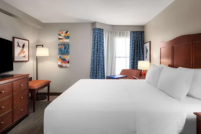 جناح بسرير كينج بإطلالة على المسبح بشرفة بمطبخ، Hampton Inn And Suites el Paso Airport 1/8