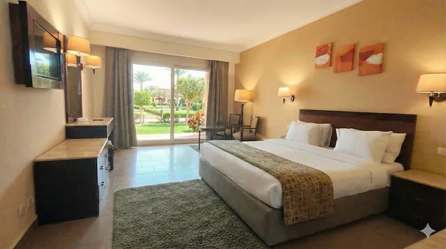 Garden, Classic, Twin Beds، Regency Plaza Aqua Park Spa Resort 3/10