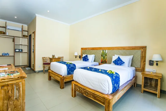 Original, Family, 1 King and 1 Single Beds, Garden View، Ashyana Candidasa Ex Fajar Candidasa Beach Bungalow 6/10