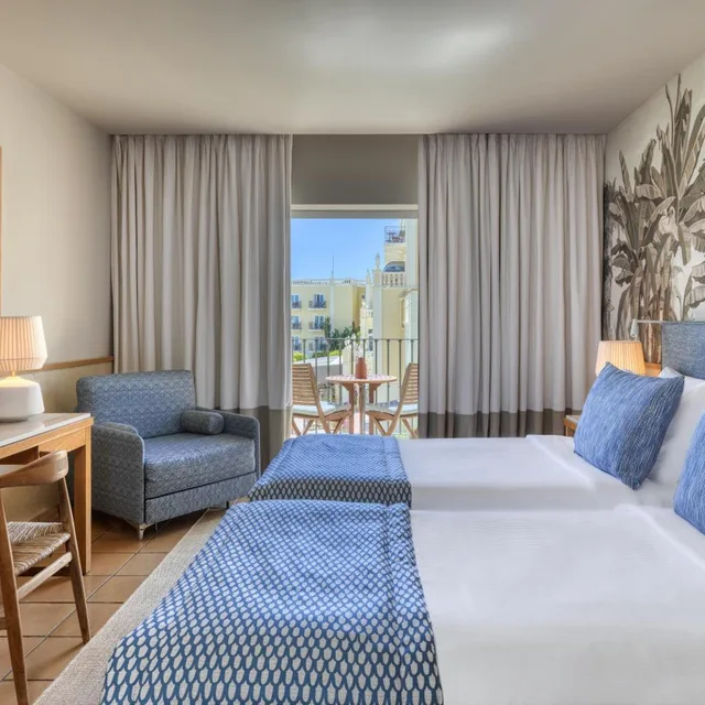 Tropical, Retreat, Double Bed، Domes Lake Algarve, Autograph Collection 6/10