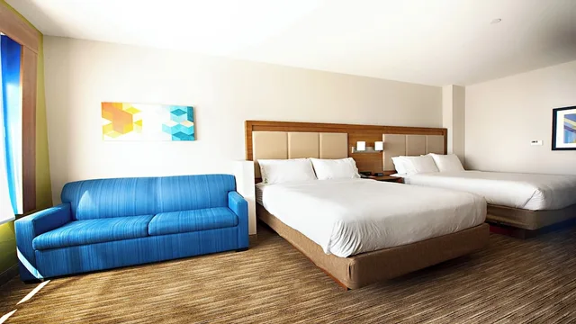 جناح بسريرين كوين مع أريكة، Holiday Inn Express & Suites Houston SW - Galleria Area 2/3