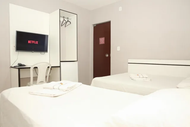 غرفة ثلاثية، TERESINA HOTEL 3/10
