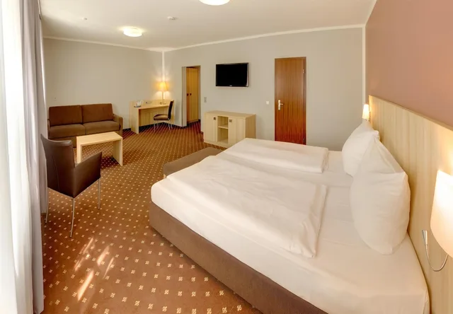 Room, No Elevator, Annex، attimo Hotel Stuttgart 1/10
