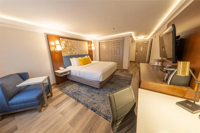 Room, King Bed, Accessible, The Westfield Inn, BW Signature Collection 4/8