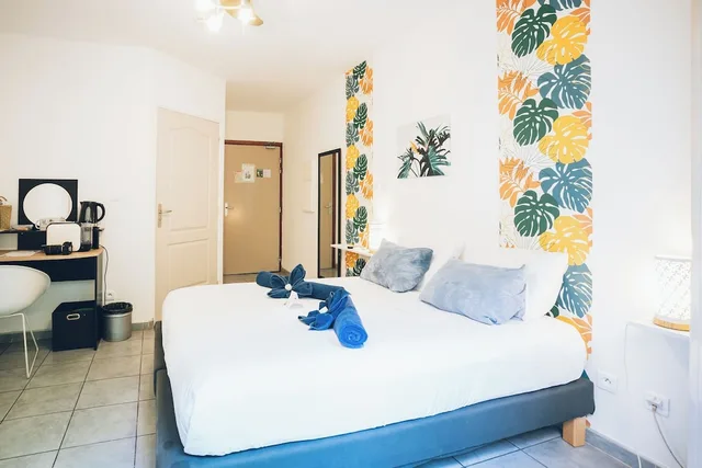 غرفة كومفورت بسرير مزدوج بشرفة، Lindsey Hotel 2/3