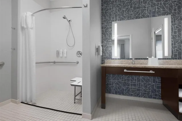 2 Bedrooms, 2 Double Beds, King Bed, 1 King or 2 Double Beds, Sofa, Accessible، Homewood Suites By Hilton Newark Cranford 1/1