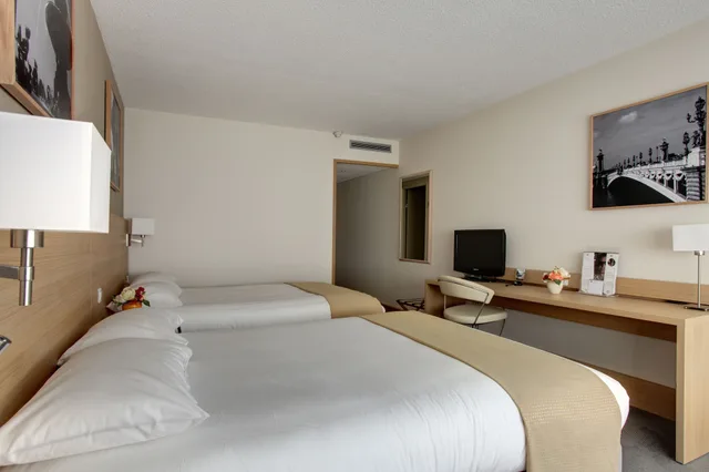 غرفة كلاسيكية بسريرين منفصلين، Hotel Inn Paris CDG Airport 4/7