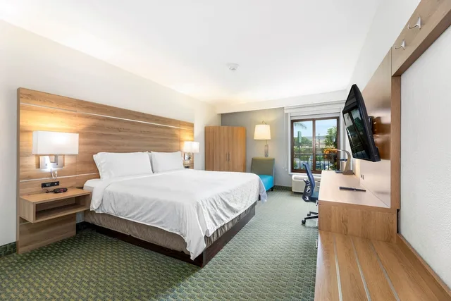 غرفة قياسية بسرير كينج، Holiday Inn Express San Jose Costa Rica Airport 9/10